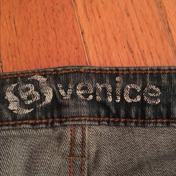 B Venice Skinny Jeans - Picture 3 of 5